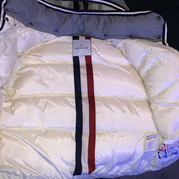 Moncler jacket - Picture 3 of 5